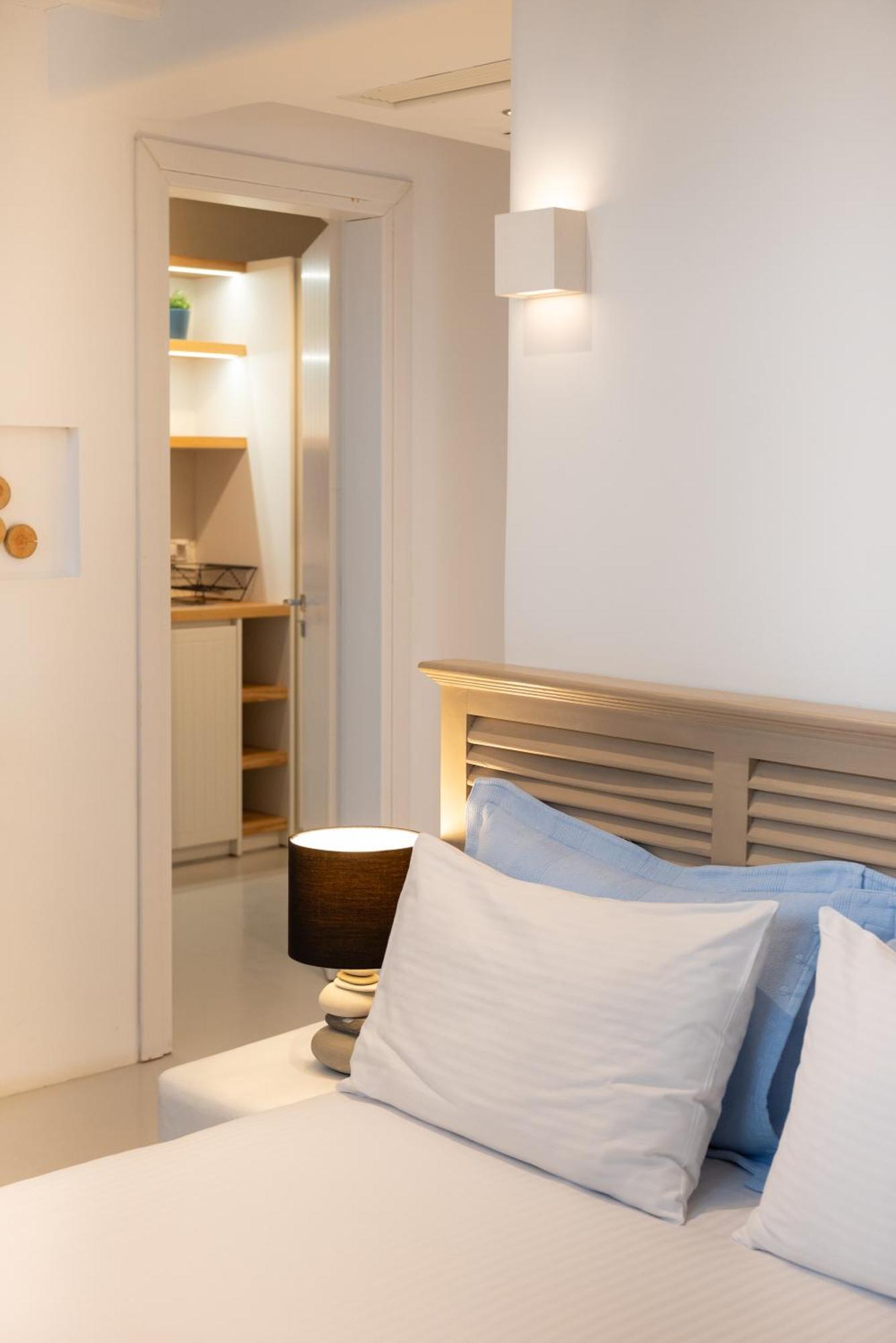 The Summit Of Mykonos Bed & Breakfast Кало Ливади Екстериор снимка
