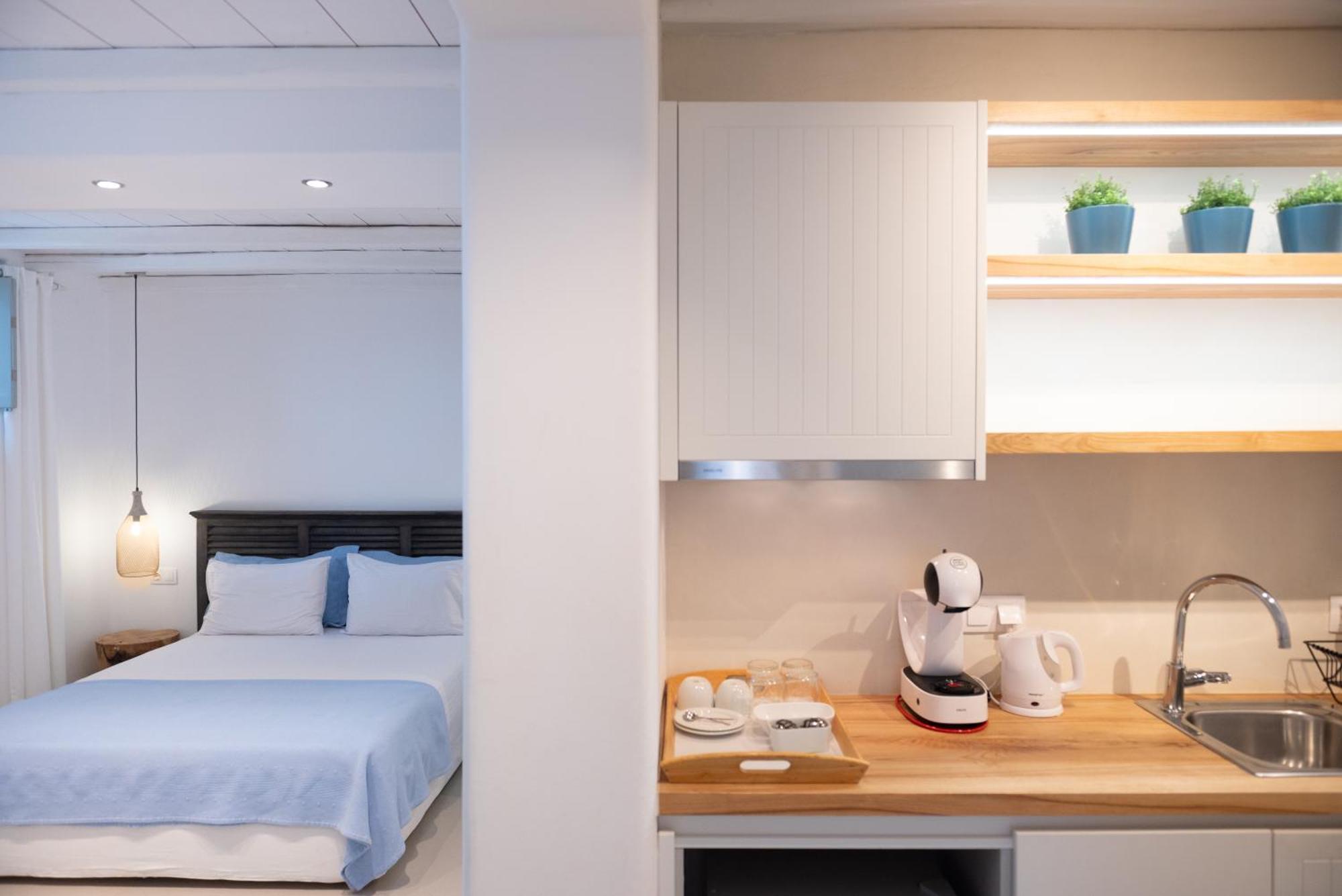 The Summit Of Mykonos Bed & Breakfast Кало Ливади Екстериор снимка