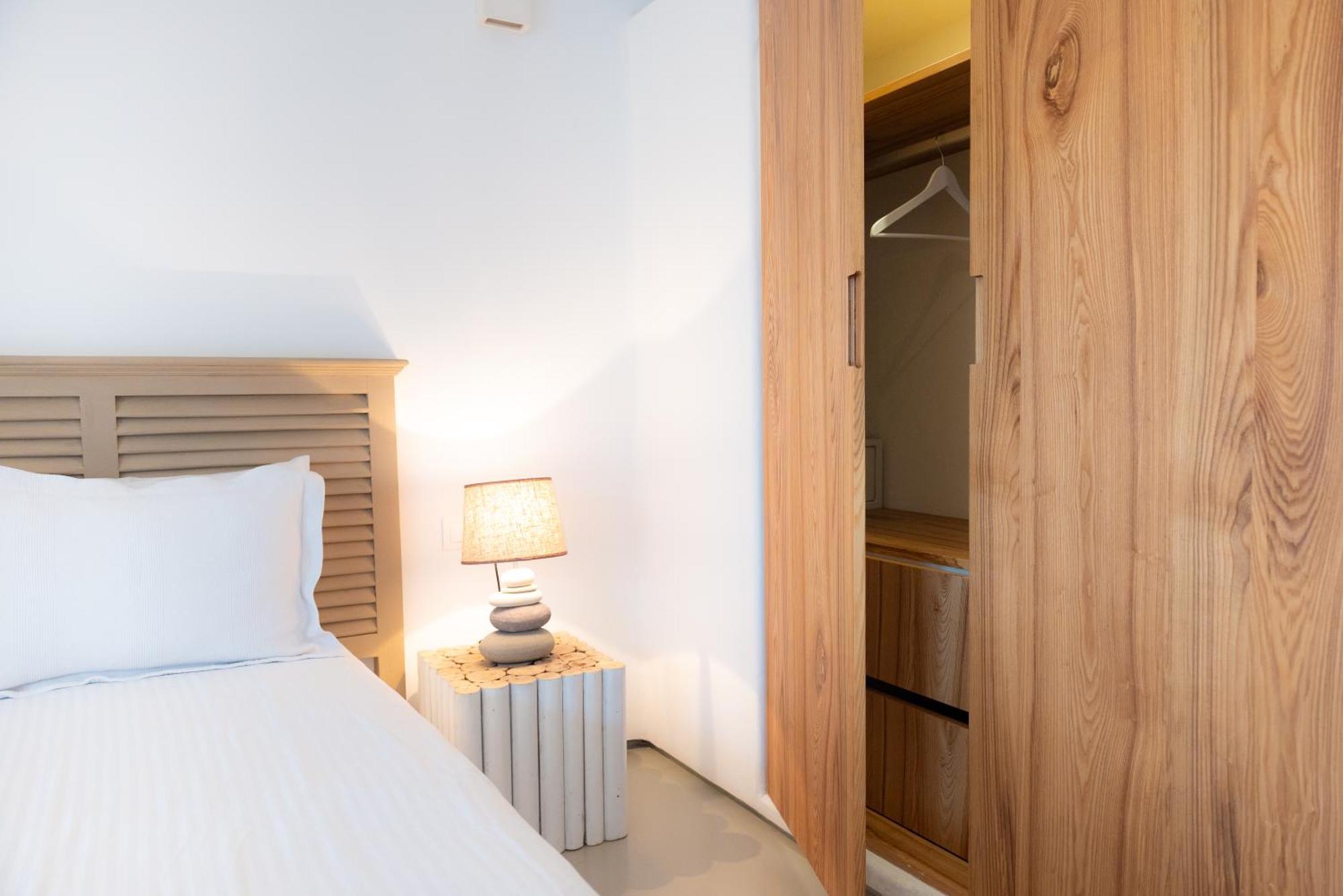 The Summit Of Mykonos Bed & Breakfast Кало Ливади Екстериор снимка